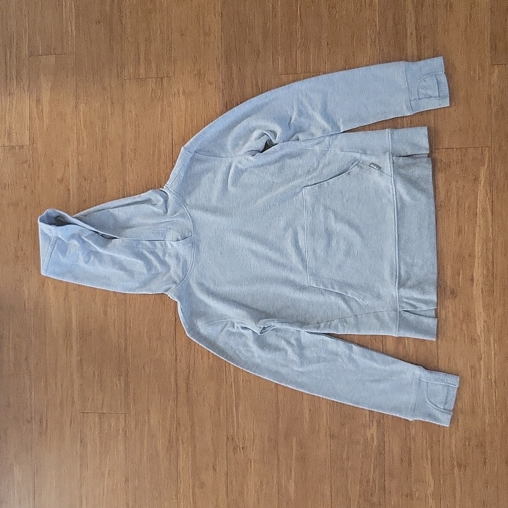 Grey long sleeve light-weight hoodie